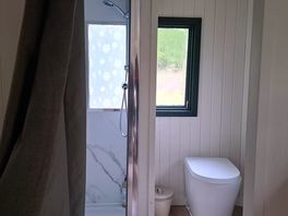 Zeus shepherd's hut shower and eco toilet