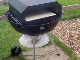 Bbq along with the pizza oven