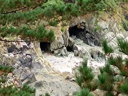Wanderweg an der steilküste