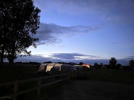 Sunsets are perfect, the campsite is quiet. plus many campers are willing to help each other.