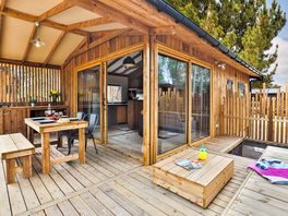 Exterior Cocoon rental