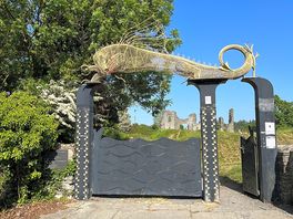 Newcastle emlyn castle