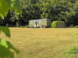 Stunning burford hut