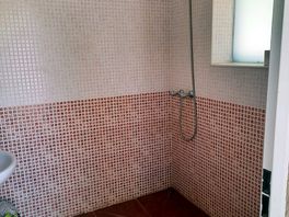 Private wet room
