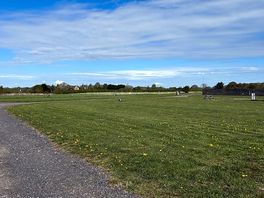 Beautiful, quiet surroundings