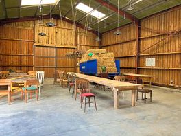 The barn for parties or workshops