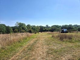 Well kept paths / access