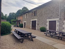 Bar and restaurant