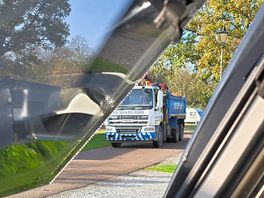 Again this rumbling past in the morning