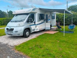 Looked like rain at this point so put the awning out 🤔 and then the sun came back out ,