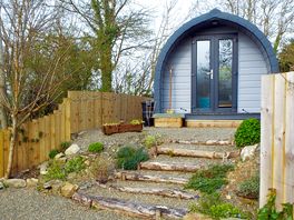 Garden area immediately outside of cabin and a further 2 paddocks for sole use by guests.