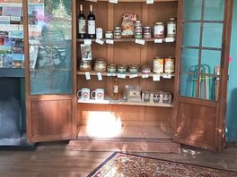 Shop with local products
