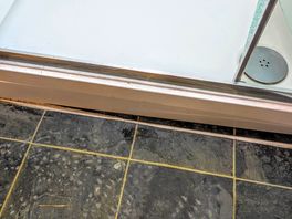 Shower tray plinth broke and loose