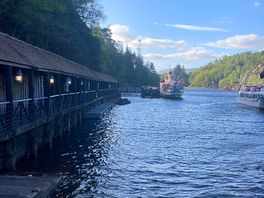 The pier and steamboat
