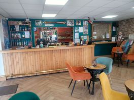 Bar/reception