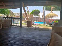 Visra de ka piscina desde uno de los chillout