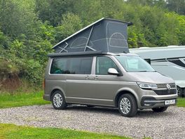 Good level & serviced, hard standing pitches