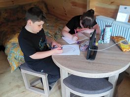 Colouring while i unpack