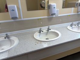 Dirty sinks