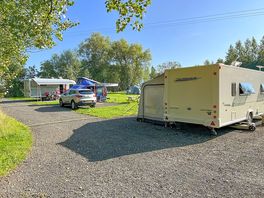 Electric gravel touring pitches 16 and 17