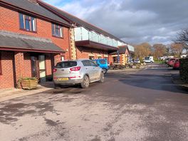 Reception building & bar/restaurant