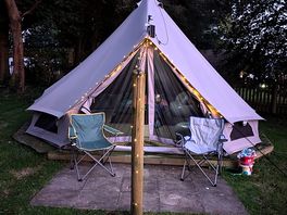 Stunning very spacious belly tent