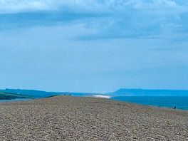 Chisel beach 25 min drive away