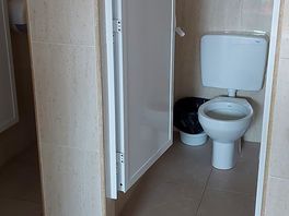 Ladies toilet