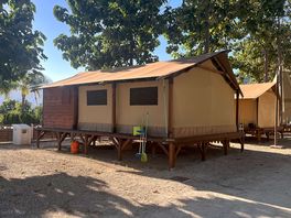 Hut