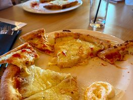 Lush pizza