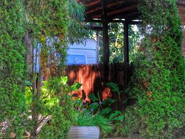 CARAVAN CON PATIO