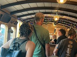 The midi bar, just a short walk away.