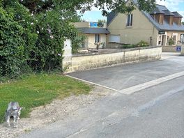 The entrance to the site, bar and restaurant.