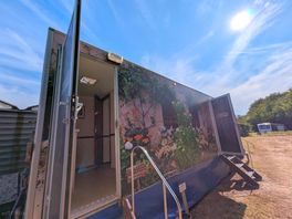Outdoor loo