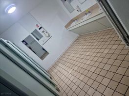 Ladies clean & spacious toilet cubicle. open all day & night apart from an hour of cleaning daily