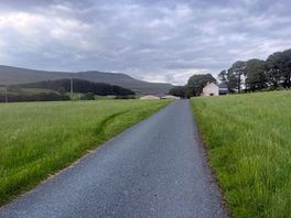 Approach to the site