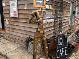 Cafe