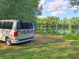 Peaceful waterside pitch