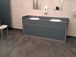 Fantastic clean bathroom