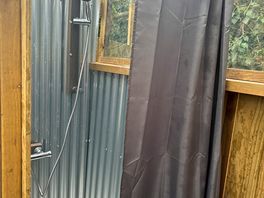 Shower cubicle