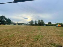 Well keeps feild with stunning views