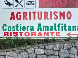 Schild ist bei anreise gut sichtbar