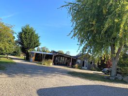 Receptie, restaurant en informatie hoek