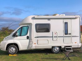 We welcome motorhomes up to 7.5m in length