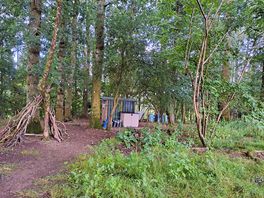 Den and compost toilets