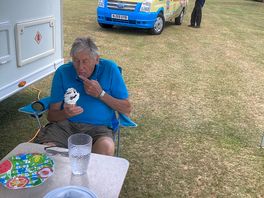 Ice cream van came