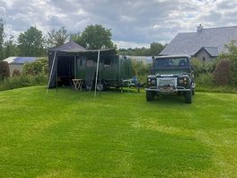 The aul hägg visiting little acres camping site.