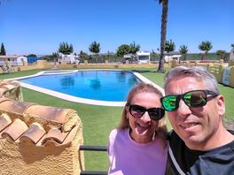 La piscina muy tranquila pero faltaría alguna amacas