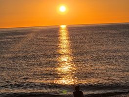 Sonnenaufgang am strand