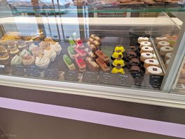 Fantastic pattiserie nearby